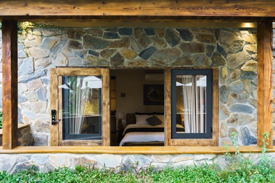 Amaya Home - Lodge, Spa & Restaurant Hanoi Bagian luar foto